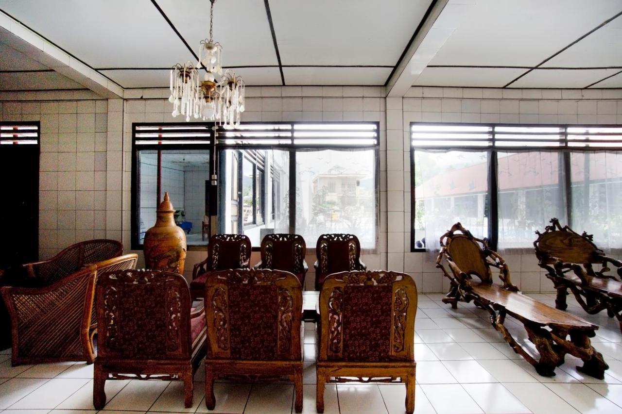 Oyo 2960 Wisma Bara Pagar Alam Pagaralam Exteriér fotografie